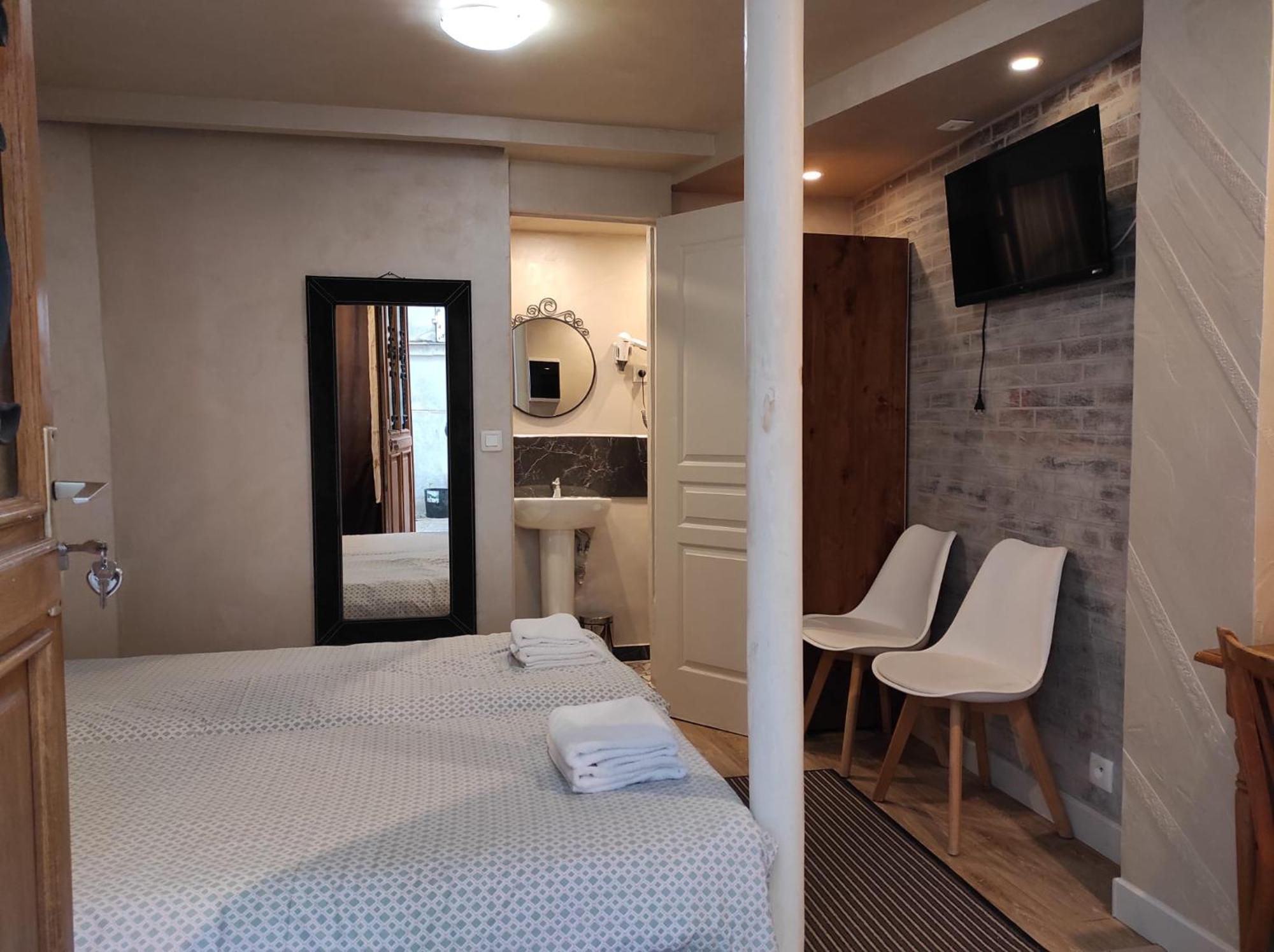 Hotel Clermont Montmartre Paříž Exteriér fotografie